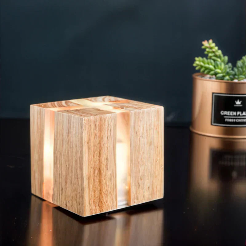 Modern crackling wood table lamp