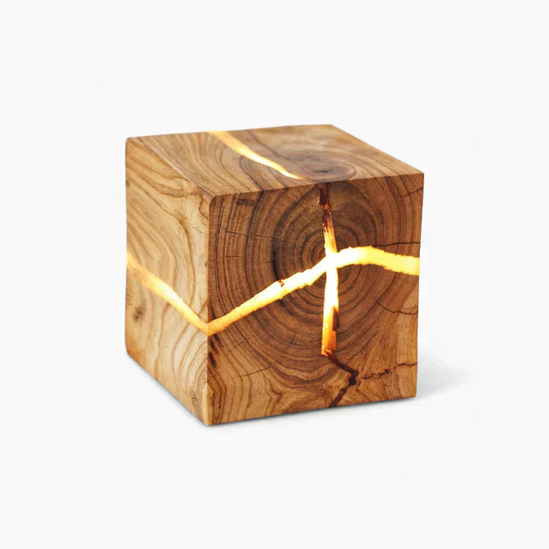 Modern crackling wood table lamp